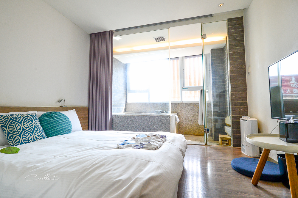 捷絲旅宜蘭礁溪館 親子友善溫泉飯店住宿推薦 房間內有私人獨立湯屋 兒童遊樂室超多遊戲設施 卡琳 摸魚兒趣