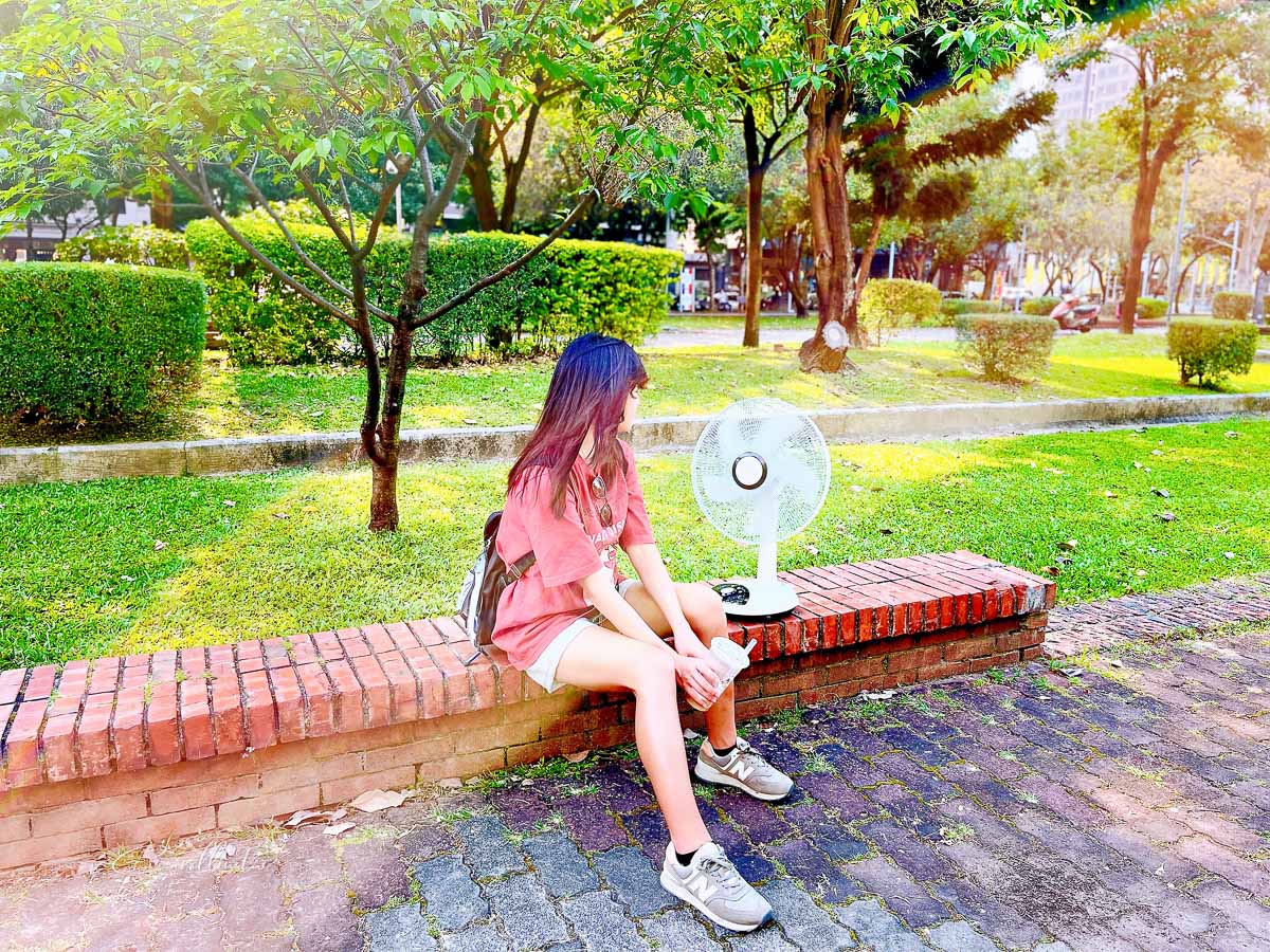 LED驅蚊照明DC風扇SDF-14M01|超適合帶出門的驅蚊露營電扇,停電神救援的充電式電風扇