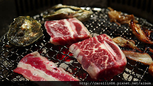 【食記】擁有優質食材的《極炙日式燒肉》燒肉吃到飽~!!